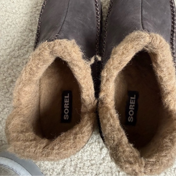 Sorel Manawan II Men\'s Brown Suede Slippers Size 8